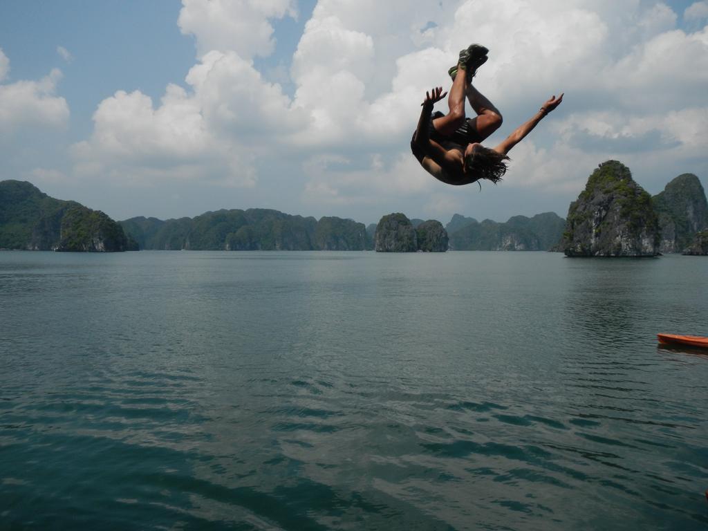 Nam Phuong Hotel Dong Khe Sau Esterno foto