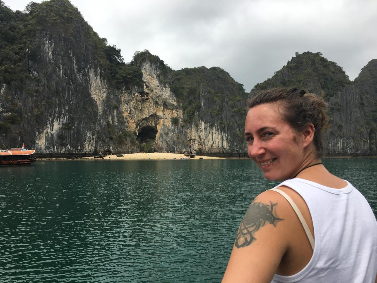 Nam Phuong Hotel Dong Khe Sau Esterno foto