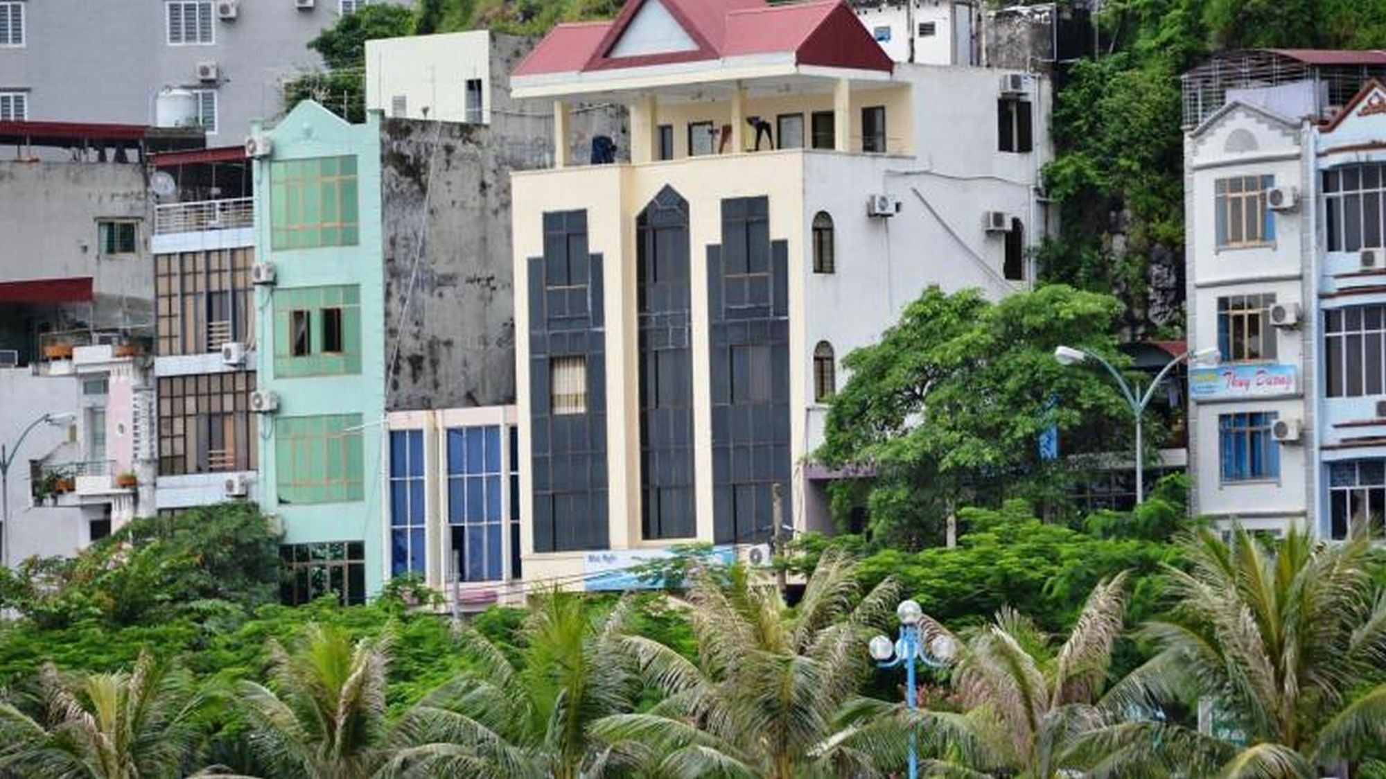 Nam Phuong Hotel Dong Khe Sau Esterno foto
